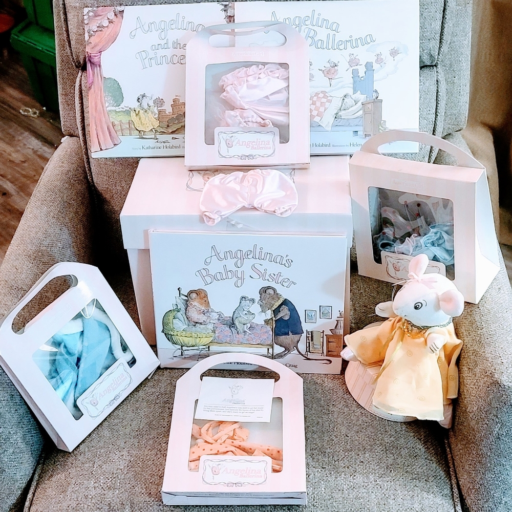 Angelina Ballerina with 3 books, 6 outfits total a